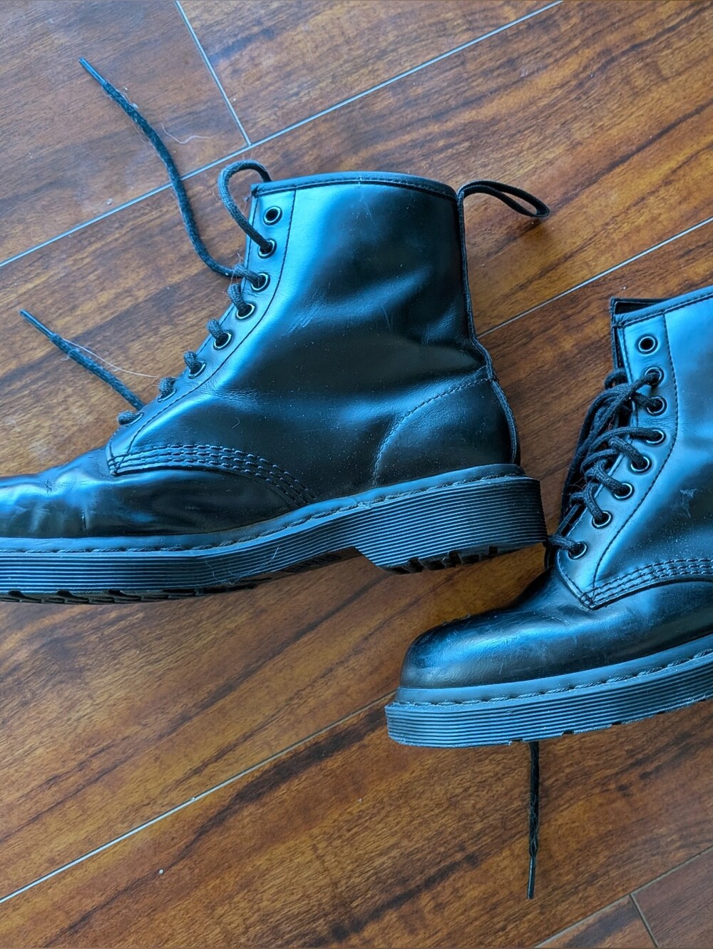 1460 Mono Smooth Leather Lace Up Boots